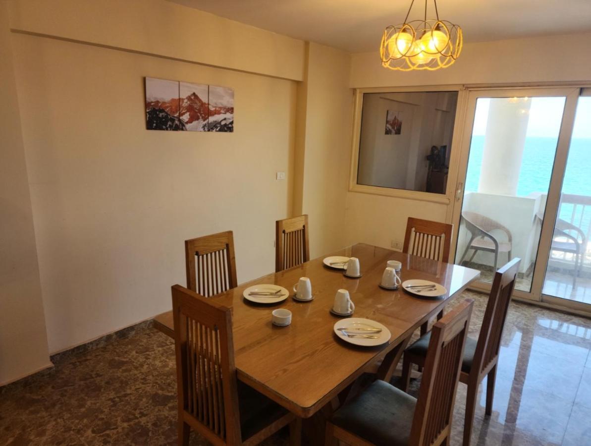 Alex Sea View Apartment - Families Only Александрия Екстериор снимка